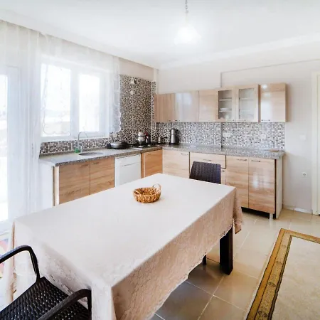 Fethiye'de Ferah Ve Konforlu Апартаменты Фетхие