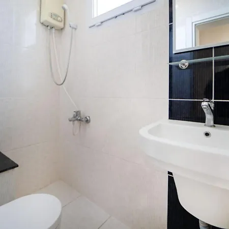 Fethiye'de Ferah Ve Konforlu Apartament *