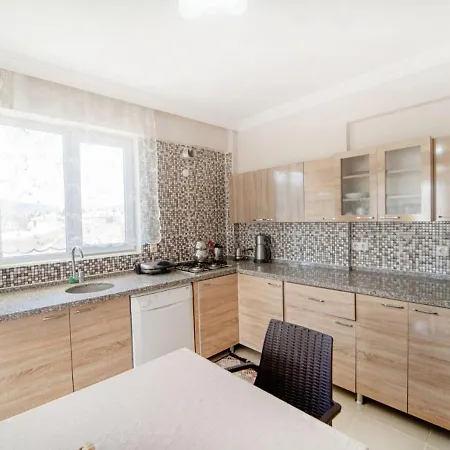 Fethiye'de Ferah Ve Konforlu Apartment